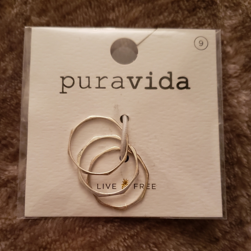 Pura Vida 3 Ring stack